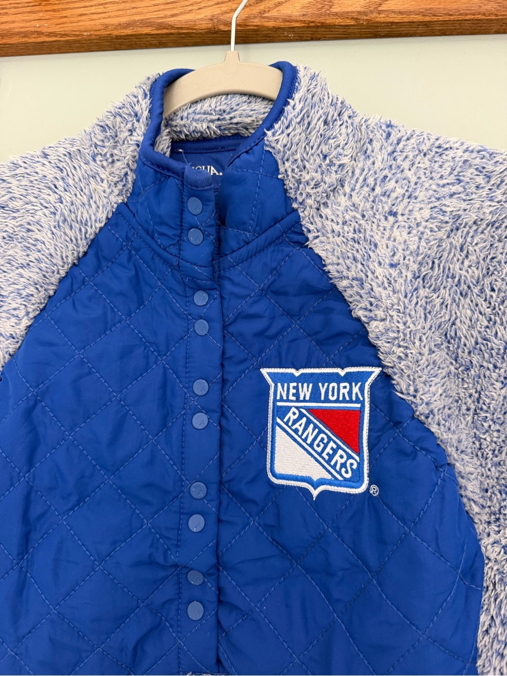 New York Rangers NHL Hockey Cozy 1/4 Button Pullover Fleece Sweatshirt Sherpa - Picture 5 of 15